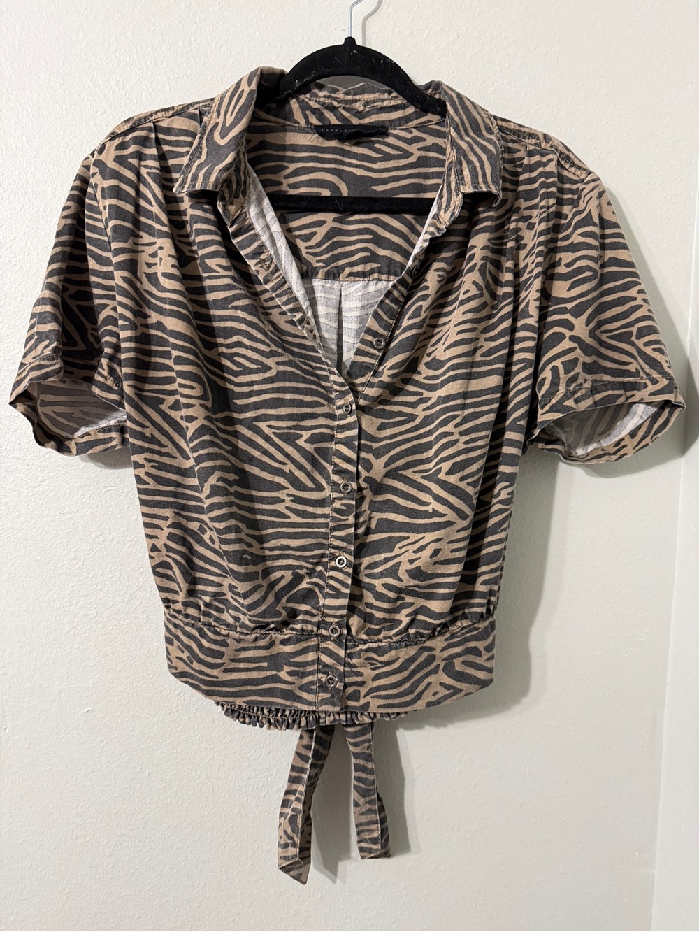Chic Zebra Print Brown and Black Tie Waist Short Sleeve Button Up Top Blouse L